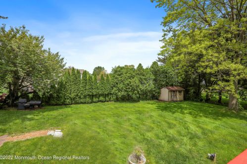 202 Elton Adelphia Rd, East Freehold NJ 07728-8616 exterior