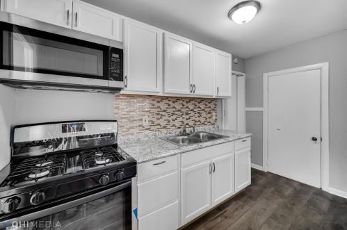 723 Matthews St, Gary, IN 46406-1652