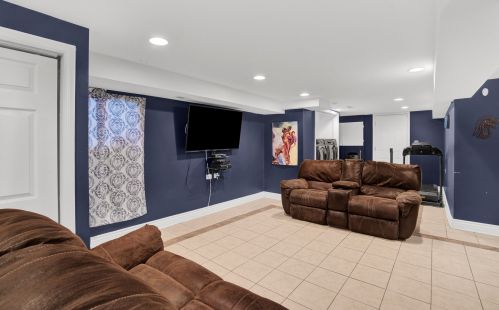 7640 Throop St, Chicago IL 60620-3754 exterior