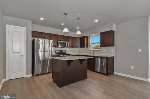 126 High Pointe Dr, Hummelstown PA 17036 exterior