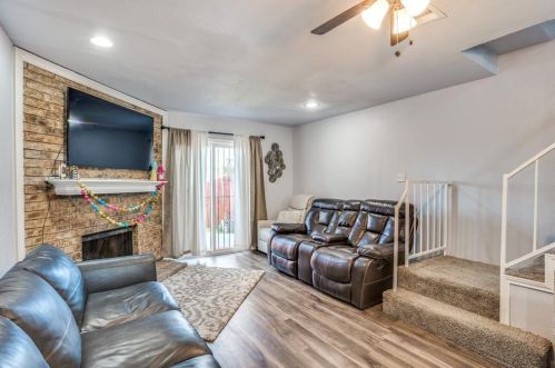 2150 Aspen Dr, Dallas TX  75227-8167 exterior