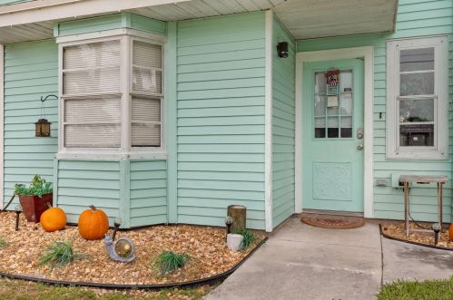 5900 Bamboo Dr, Fort Pierce FL  34982-3757 exterior