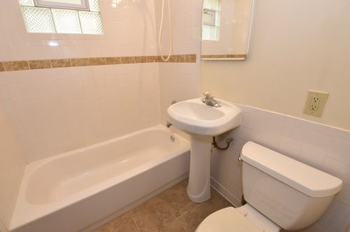 1734 65, Milwaukee WI 53213-4021 exterior