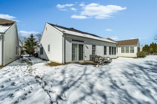 25 Cypress Pt Ln, Jackson Twp NJ 08527-4016 exterior