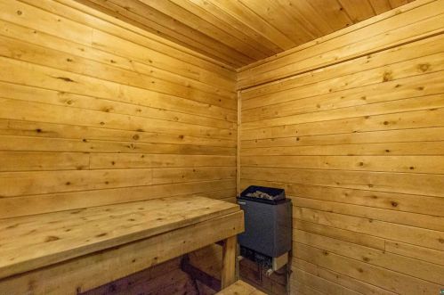 1607 Conan St, Ely MN 55731-1237 exterior