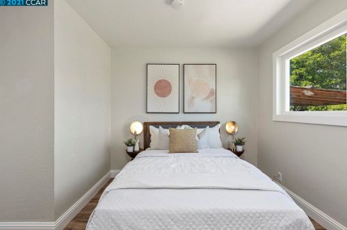 1325 Linden Dr, Concord CA  94520-4017 exterior