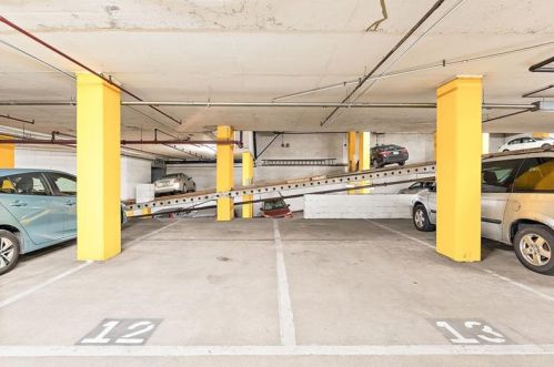 307 Dithridge St, Pittsburgh PA 15213-1434 exterior