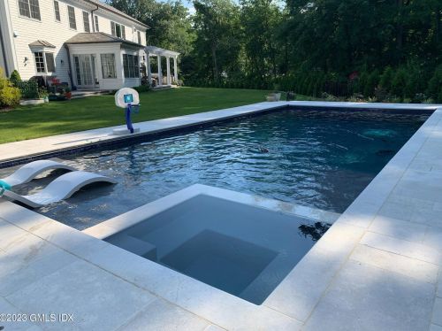 31 Baldwin Farms, Greenwich CT 06831-3307 exterior