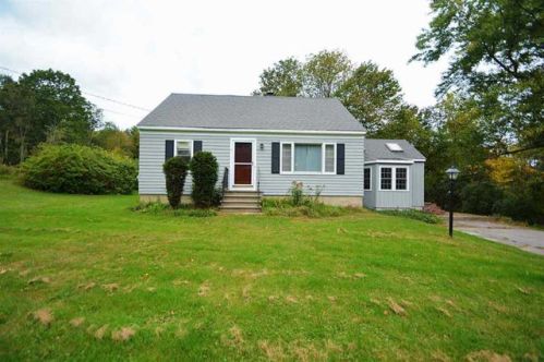 129 Tolend Rd, Dover, NH 03820-5508