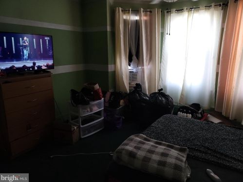 5041 Cottage St, Philadelphia PA 19124-2140 exterior