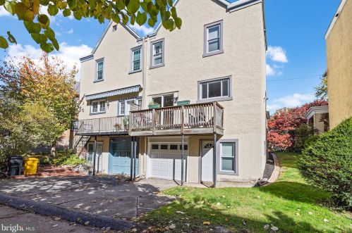 46 Wellington Rd, Ardmore PA 19003-3214 exterior