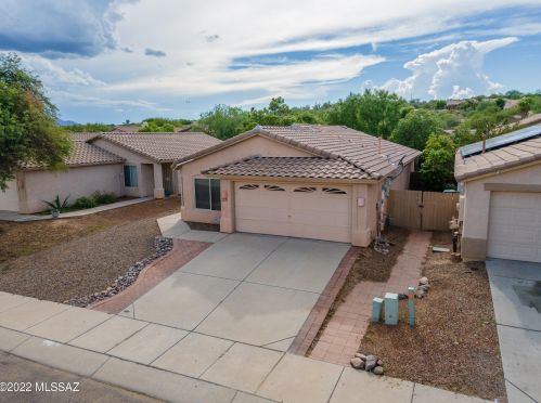 8885 Majestic Mountain Dr, Tucson AZ 85742-4503 exterior