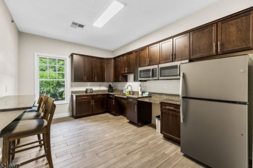 105 Rip Van Dam Ct, Montgomery NJ  08502-4101 exterior