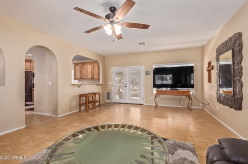 36236 11 Ave, Phoenix AZ 85013-3074 exterior