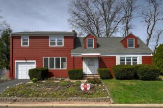 410 Bergen St, Union Center, NJ 07083-8256