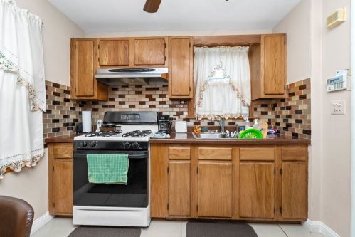 2418 16 Ave, Broadview IL 60155-4015 exterior