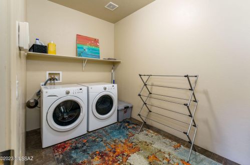 150 Castlefield Cir, Tucson AZ  85704-5783 exterior