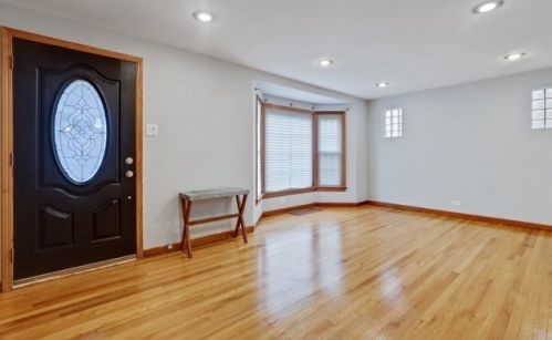 3319 58th Ct, Chicago, IL 60804-3815