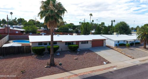 8322 Julia St, Tucson AZ  85710-4218 exterior