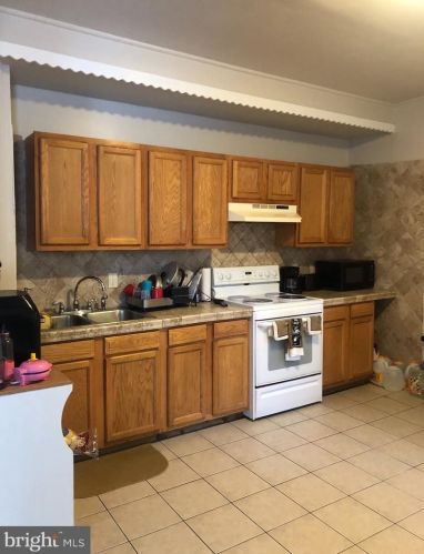 455 Shippen St, Lancaster PA 17602-3637 exterior