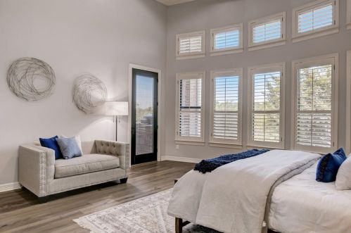 11513 Firethorn Ct, Austin TX 78732-2231 exterior