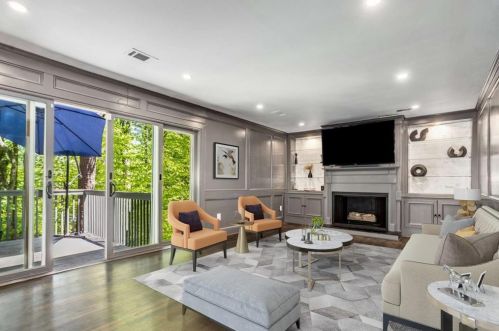 2933 Margaret Mitchell Ct, Atlanta GA 30327-1614 exterior