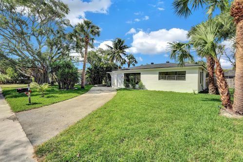 235 20 St, Boca Raton FL 33431-8013 exterior
