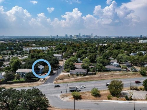 3115 13th St, Austin TX  78702-2505 exterior