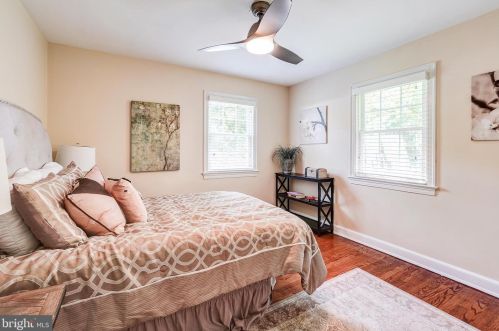 6806 Belford Dr, Silver Spring MD 20912-4841 exterior