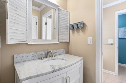 1021 Madeline Ln, Atlanta GA  30350-4024 exterior