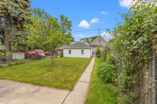 1558 22nd St, Milwaukee WI 53204-2544 exterior