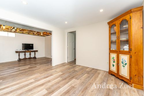 521 Edward St, Middlevle MI 49333-9775 exterior