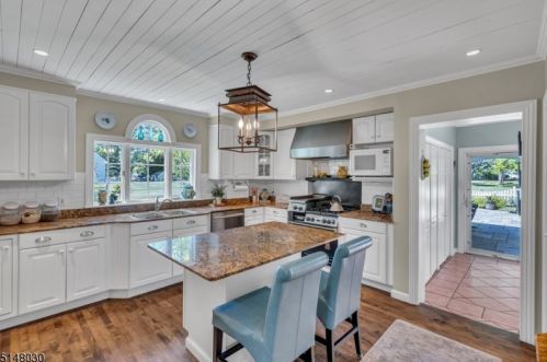 234 Old York Rd, Bridgewater NJ 08807-2686 exterior