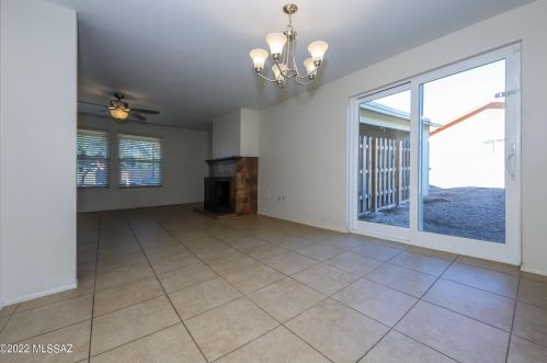 702 Kent Dr, Tucson AZ 85710-2442 exterior