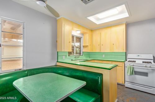 5135 12th St, Phoenix AZ  85014-3303 exterior