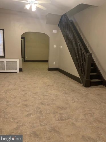 2612 8th St, Philadelphia, PA 19148-4527