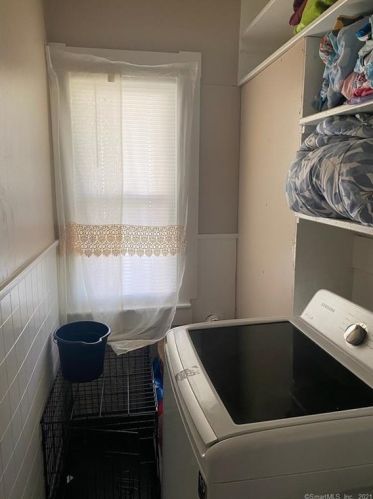 449 Stanley St, New Britain CT 06053-2440 exterior