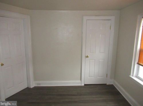 966 Niagara Rd, Camden NJ 08104-2860 exterior