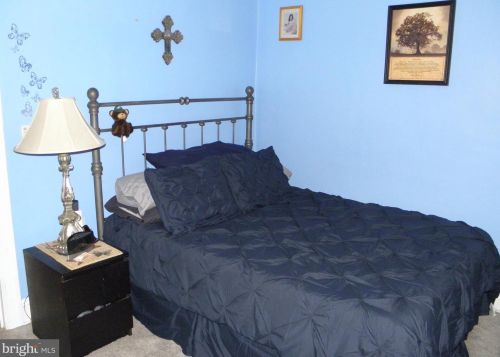 6366 Ditman St, Philadelphia PA 19135-3201 exterior