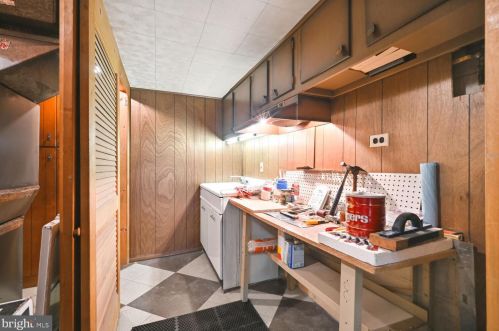 9101 Cherbourg Dr, Rockville MD 20854-3107 exterior