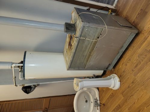 2113 Mango Ave, Chicago IL 60639-2823 exterior