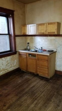 3307 Pensacola Ave, Chicago IL 60618-1208 exterior