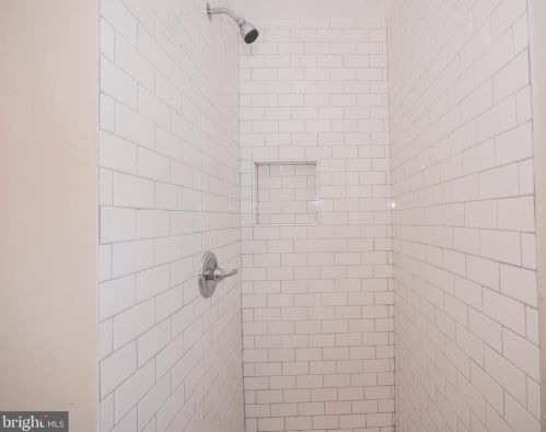 9615 New Hampshire Ave, Silver Spring MD 20905-3918 exterior