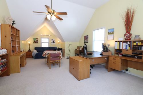 11 Hubbard Rd, Dover NH 03820-4272 exterior