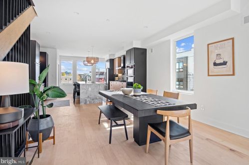 1613 2nd St, Philadelphia PA 19122 exterior