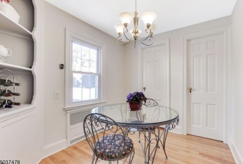 45 Midland Blvd, Maplewood NJ 07040-1724 exterior