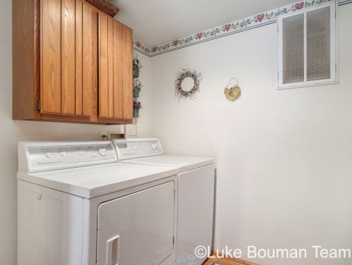 1771 51 St, Fennville MI 49408-9568 exterior