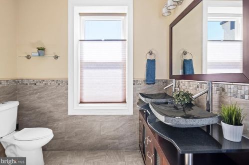 616 M St, Washington DC 20002-3425 exterior