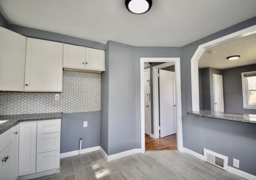 260 Pheland St, Springfield MA  01109-1320 exterior