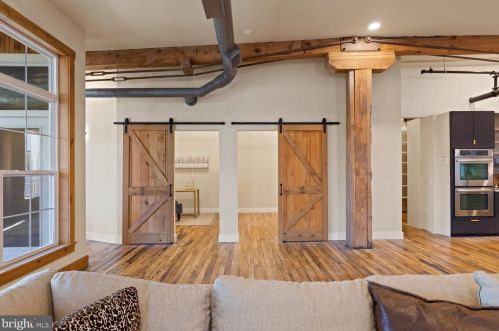 220 Prince St, Lancaster PA 17603-5878 exterior